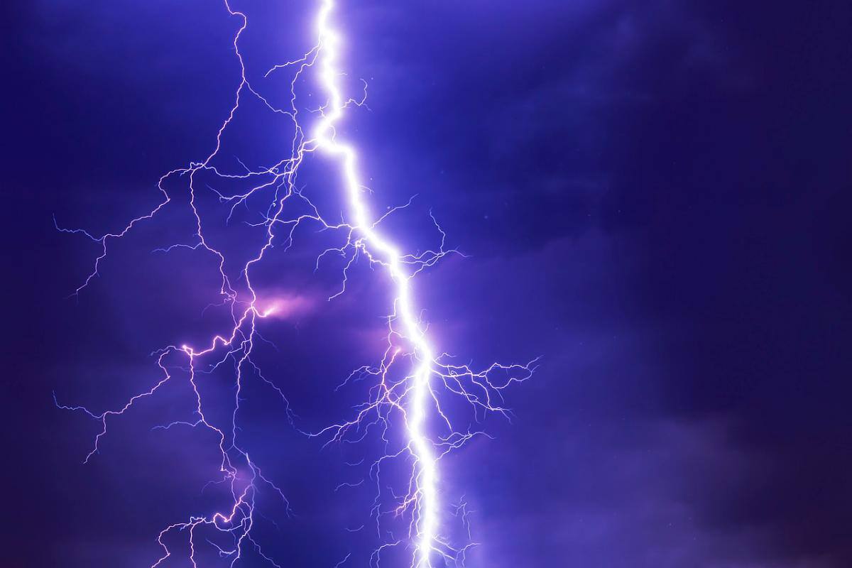 Por intensas lluvias en Sudáfrica 8 personas murieron electrocutadas