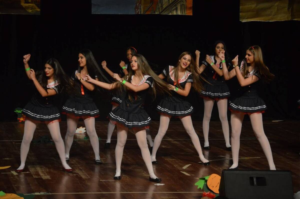 Isabella Payares, María Clara Hernández, Carolina Martínez, Michelle Castillo, Stephania Velez, Raisa Urbina y Catalina Saer.