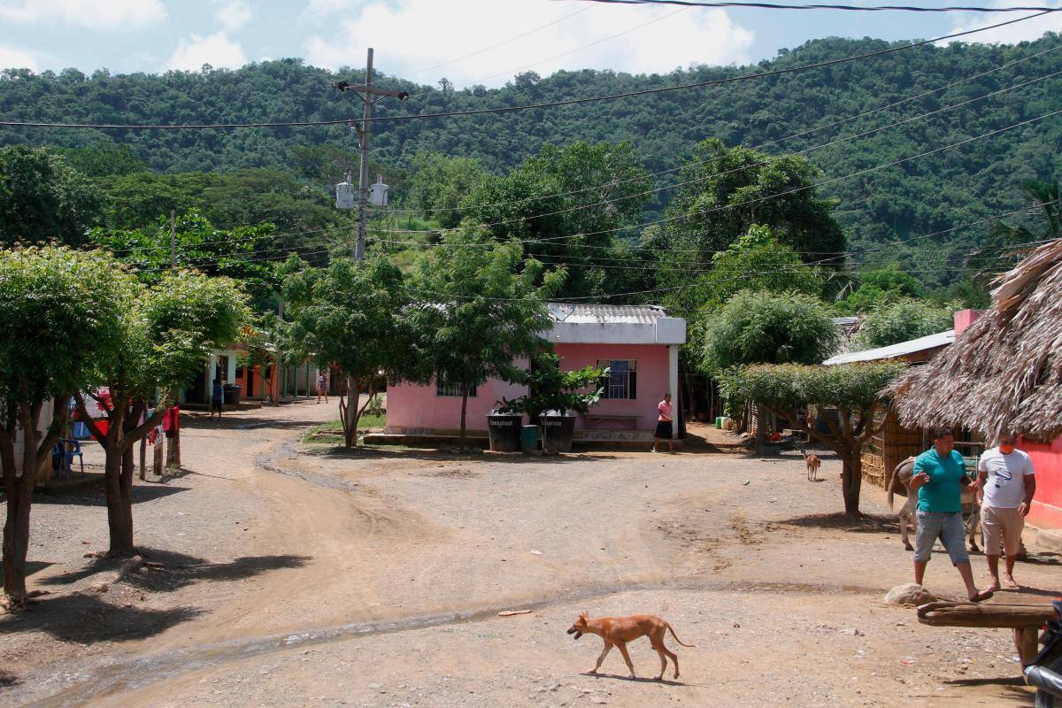 Quejas por suministro de agua y por salud en Mandinga