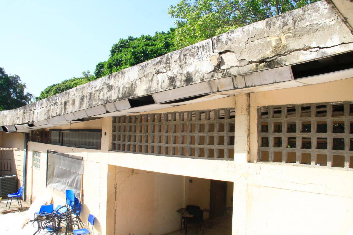 Cinco proponentes para contrato de reparación de colegios de Cartagena