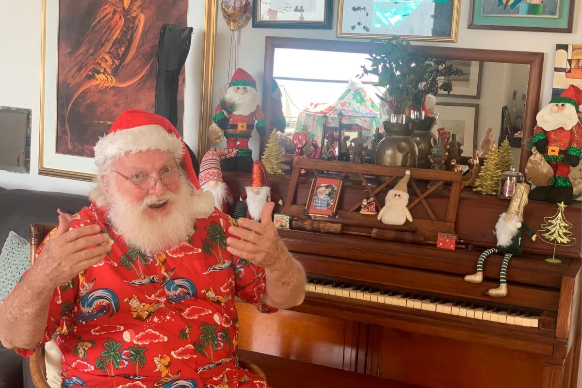 La historia tras el cartagenero al que confunden con Papá Noel