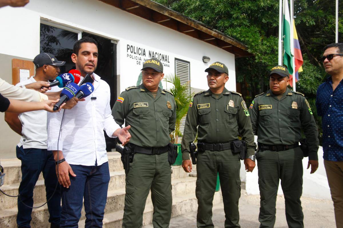 Video: Senador Álex Flórez pide disculpas a policías insultados en Bocagrande