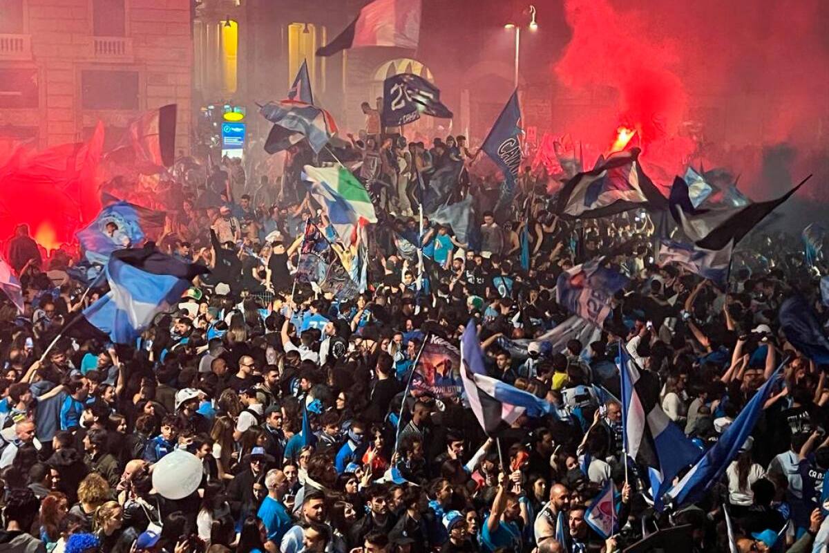 La locura de Nápoles por el título de la Serie A después de 33 años