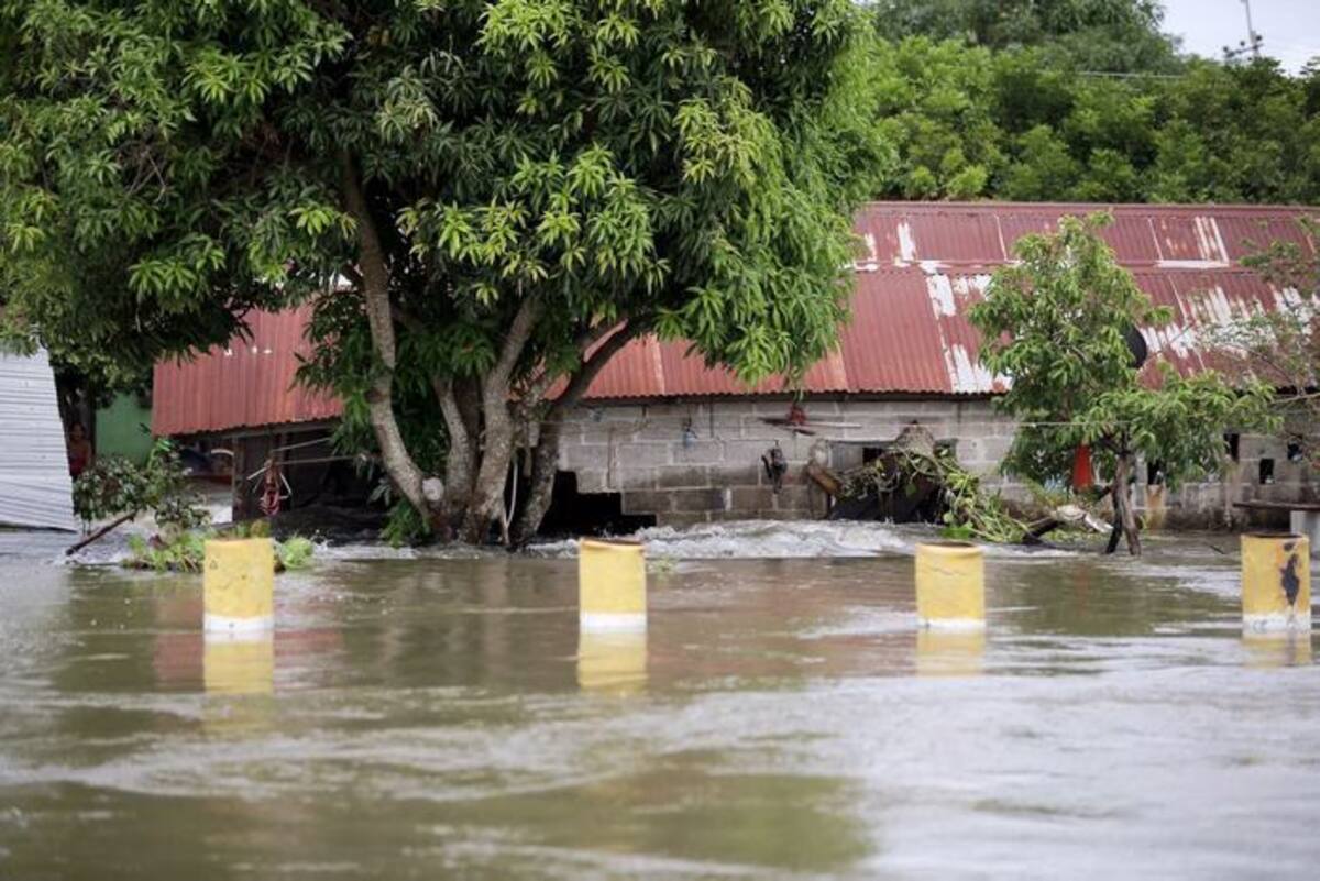 La primera ola invernal de 2017, dejó a 20 mil damnificados en el departamento de Bolívar. Cortesía.