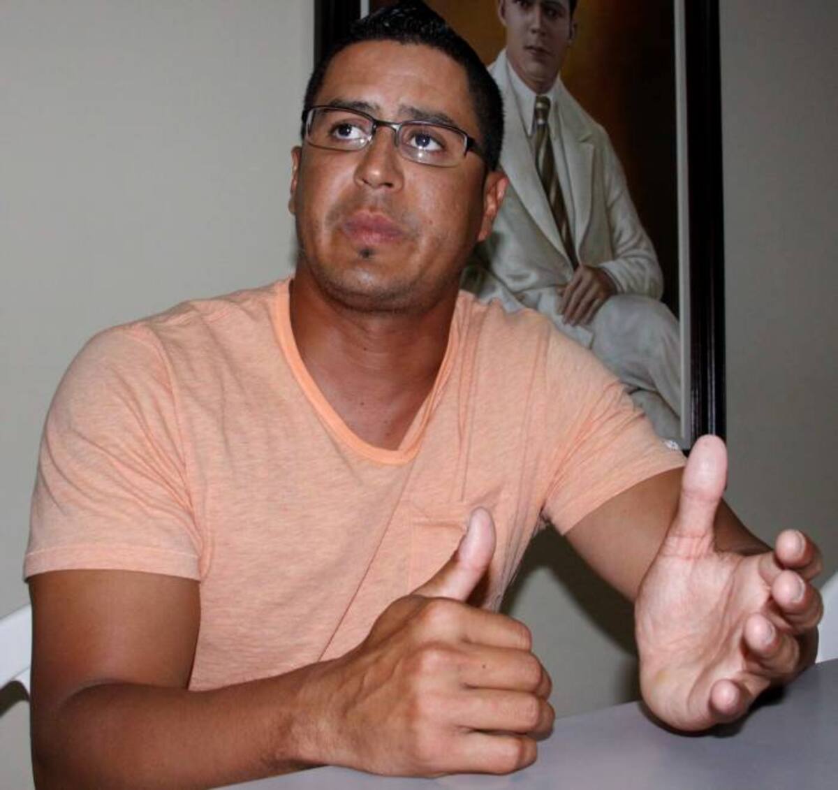 Donaldo Méndez, el nuevo mánager de los Tigres de Cartagena, durante su visita ayer a El Uni-versal. Zenia Valdelamar-El Universal