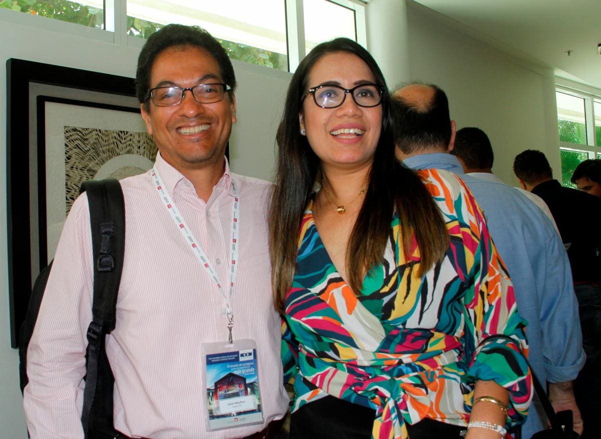Javier Mouthón y Paola Mercado.
