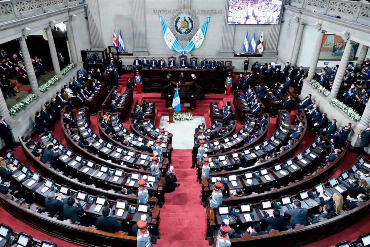 Estados Unidos retira visado a presidenta del Congreso de Guatemala