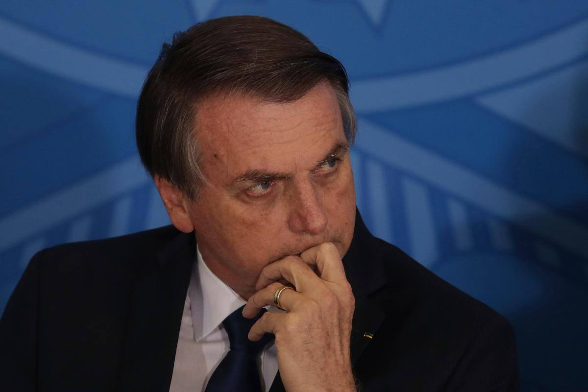 Bolsonaro: Armar a la población evita golpes de Estado
