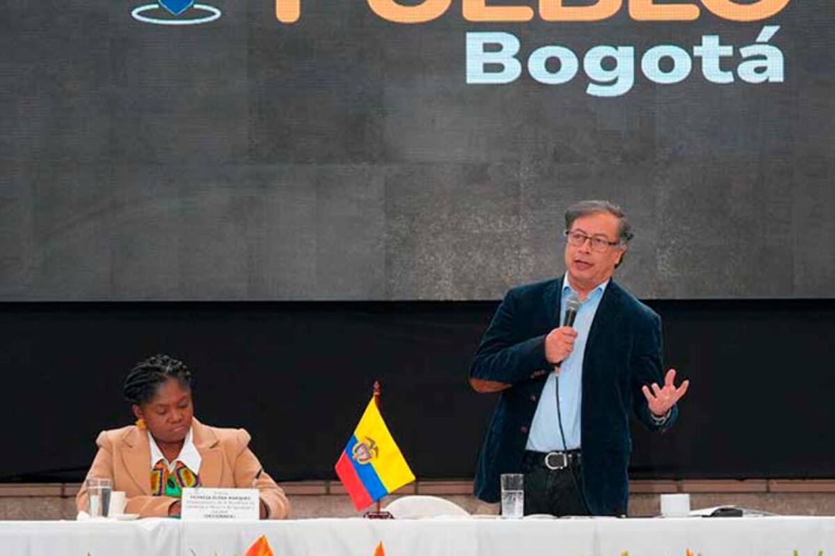 Petro propone mesa de financiación entre la localidad de Engativá y el Banco Agrario