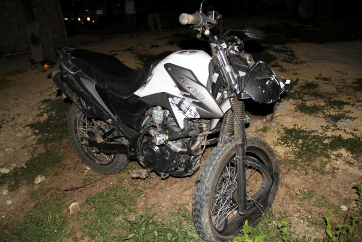 Motocicleta en la que viajaba la víctima fatal. EL UNIVERSAL