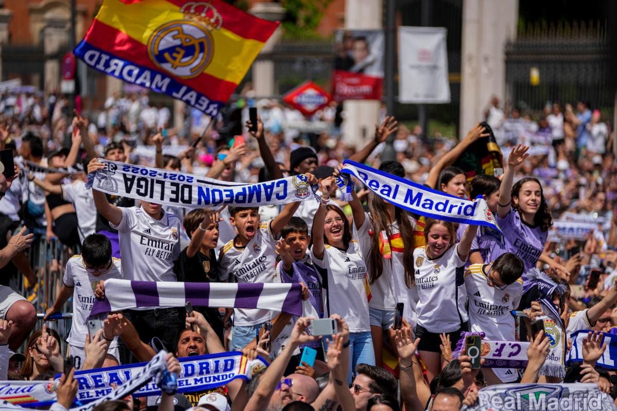 Locura en Madrid por el título de la Casa Blanca