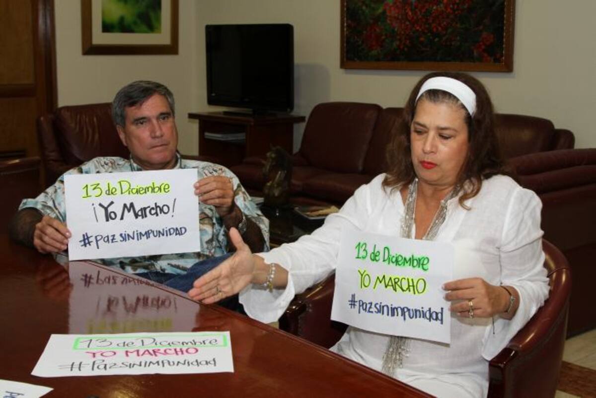 uis guillermo otoya y Gina Benedetti, directivos de Centro Democrático invitaron a un plantón por una paz sin impunidad.//maruja parra. MARUJA PARRA - EL UNIVERSAL
