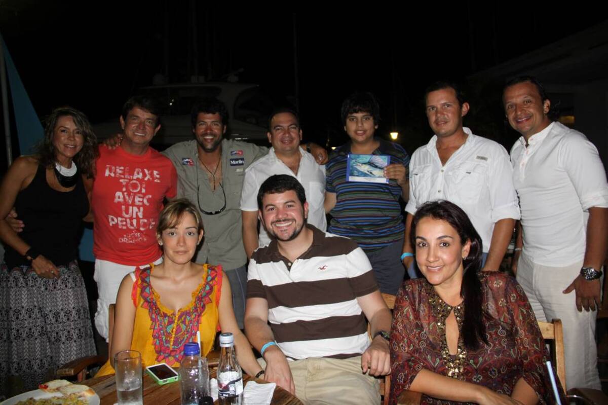De pie: Martha Díaz, Ricardo Díaz, Alonso Abuchaibe, Fernando Ardila, Fernando Mario Ardila y Juan Pierre Deletra; sentados: Genny Díaz, José Osorio y Jenny Calderón. fotos Zenia Valdelamar/El Universal/