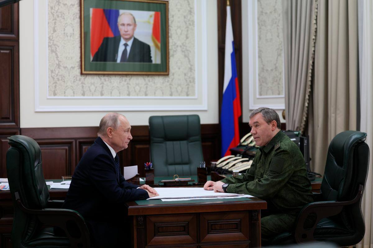 Putin visita el cuartel de sus fuerzas armadas que luchan en Ucrania