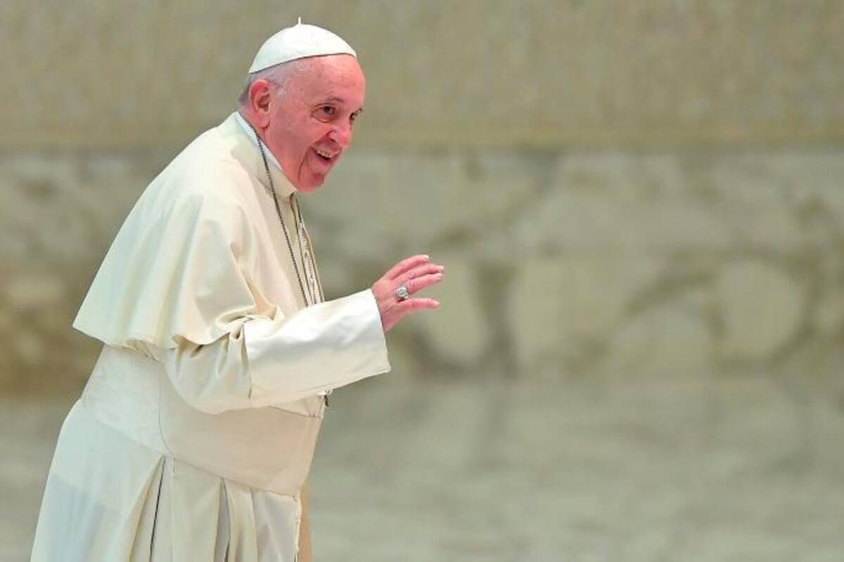 El papa Francisco pide que cesen las armas entre israelíes y palestinos