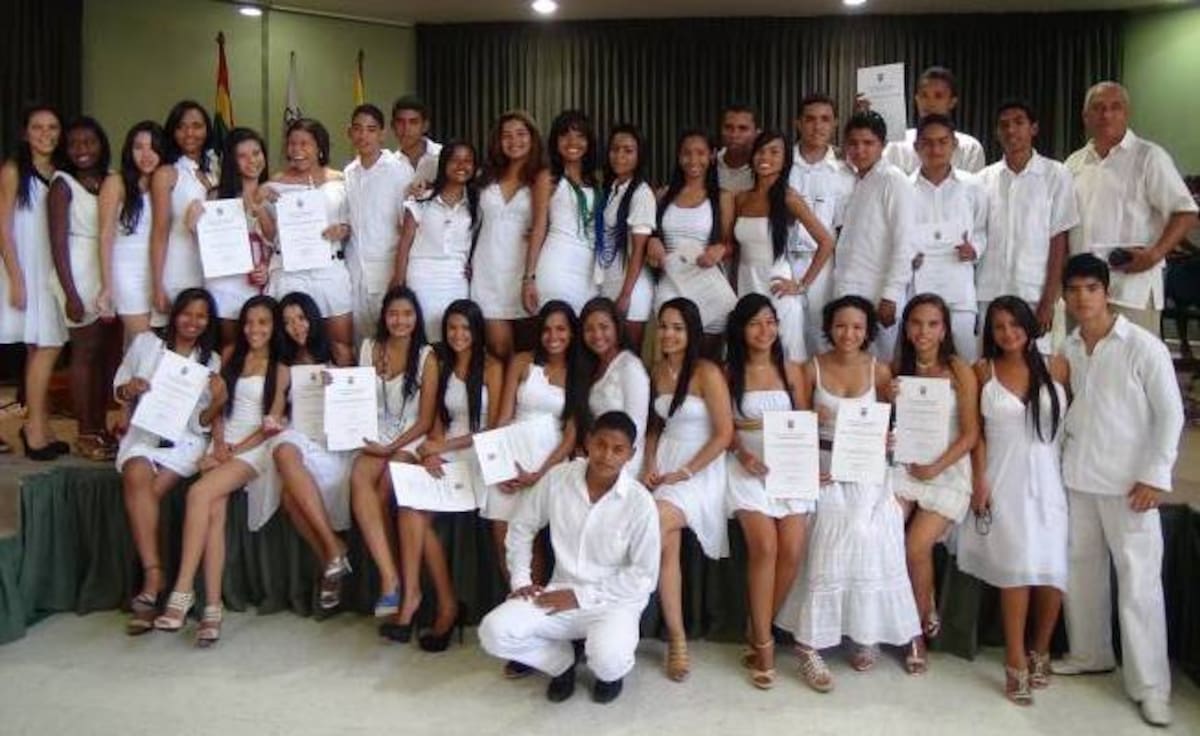 40 jóvenes recibieron certificación de la Integración Comfamiliar - Sena. CORTESÍA