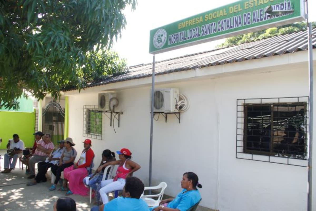 Los más afectados por la disputa entre el Alcalde de Santa Catalina, Jesús Levin Betts, y el gerente titular de la ESE, Víctor Segrera Bossa, son los usuarios, quienes piden que se resuelvan las diferencias y se preste un buen servicio de salud. Archivo