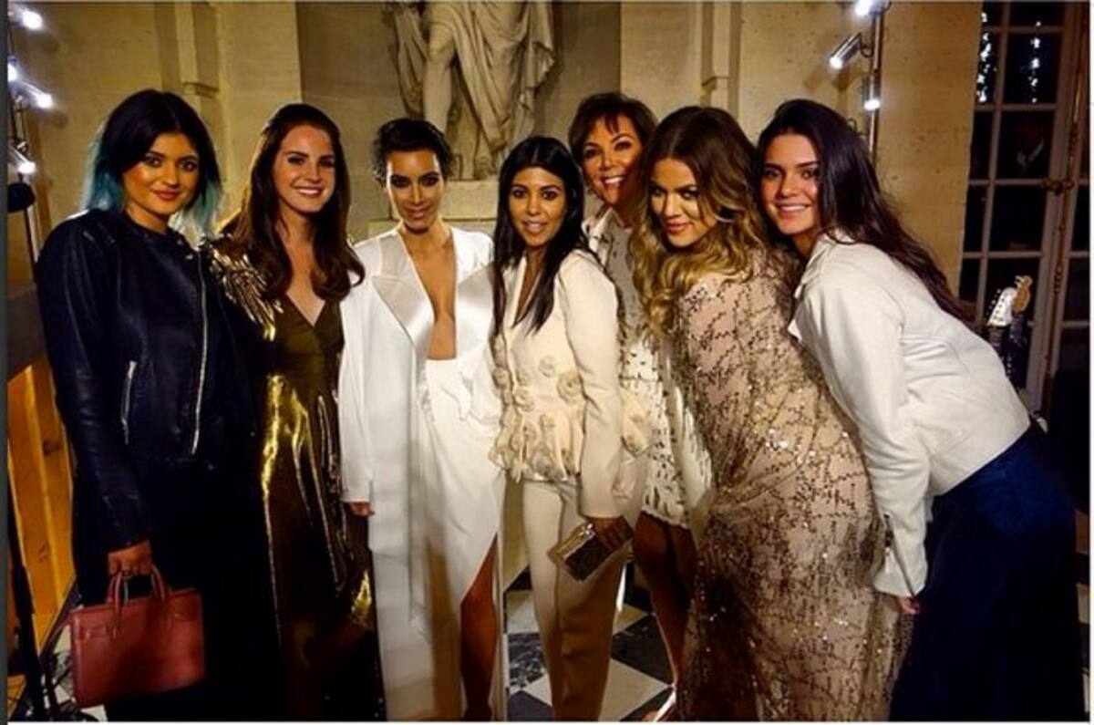 Kylie Jenner, Lana del Rey, Kim Kardashian, Kourtney Kardashian, Kris Jenner, Khloé Kardashian y Kendall Jenner, Fotos tomadas de Instagram