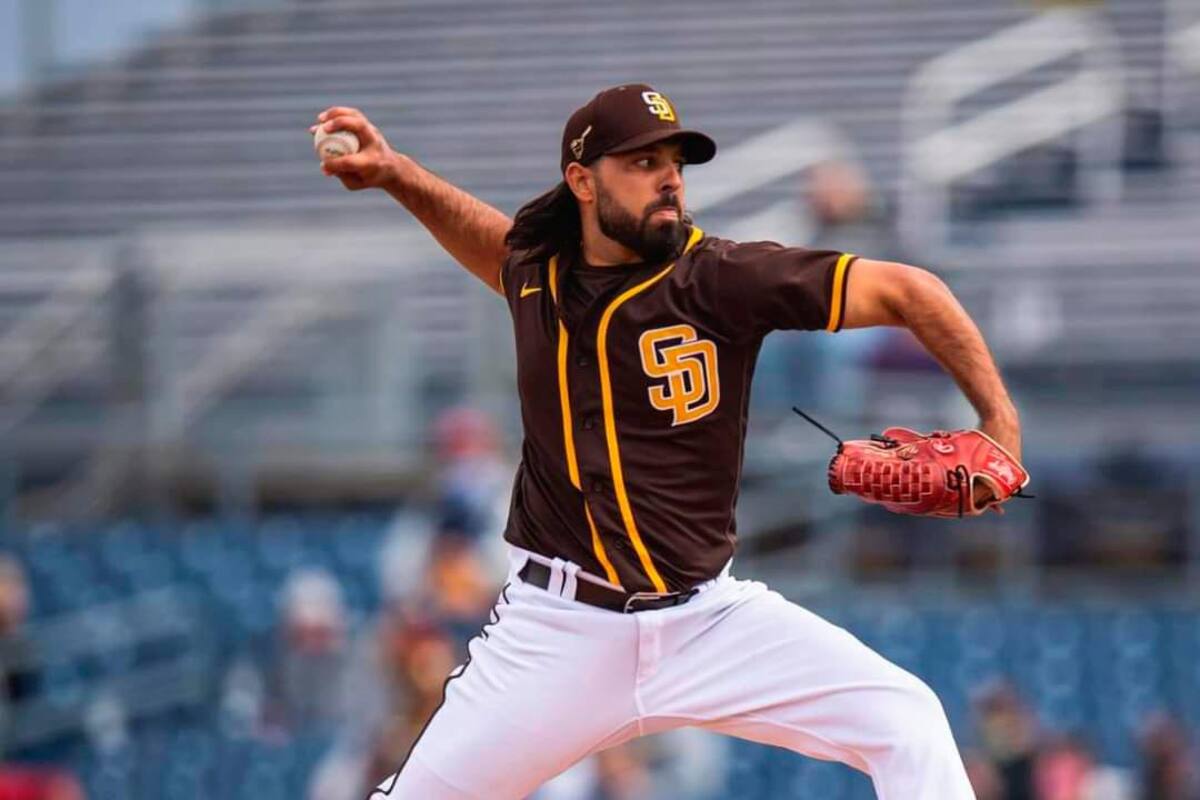 Nabil Crismatt hace historia al lograr su primera victoria ante Dodgers