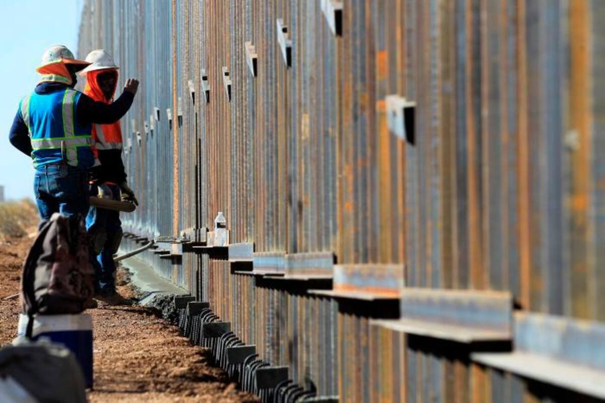 Biden ordena parar la construcción del muro fronterizo con México