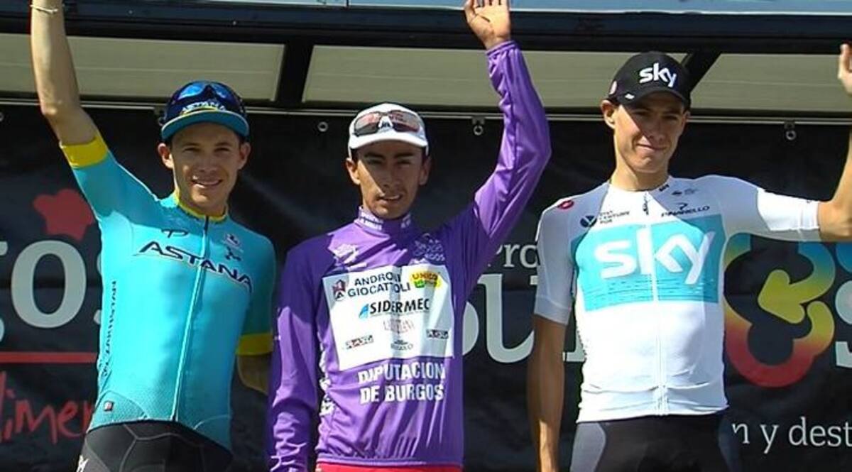 Miguen Ángel López (subcampeón), Iván Sosa (campeón) y David de la Cruz (tercer puesto). @Alpe__dHuez