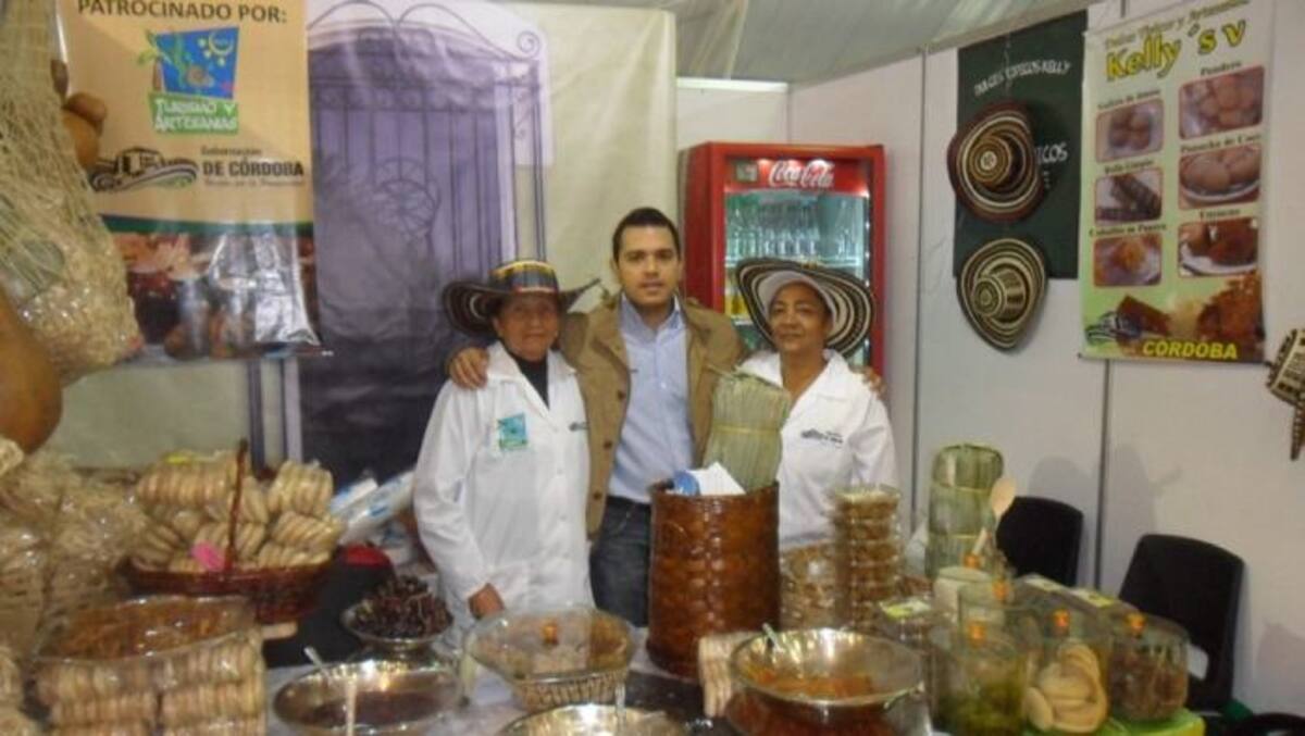 Hay 845 expositores de todo el país y de otras naciones en este evento para artesanos.