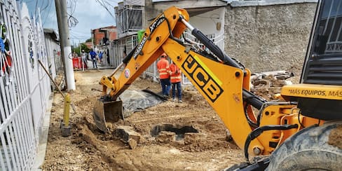 Sigue obra en vía de Nuevo Paraíso: será clave para intercambiador de La Carolina