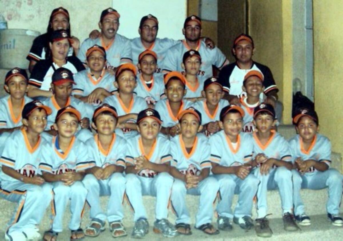 La novena de la Escuela de Los Gigantes, en la categoría Infantil, dirigida por Abel Salazar y Eduardo Ozuna, tomará parte del Campeonato Departamental de Béisbol que arranca hoy.