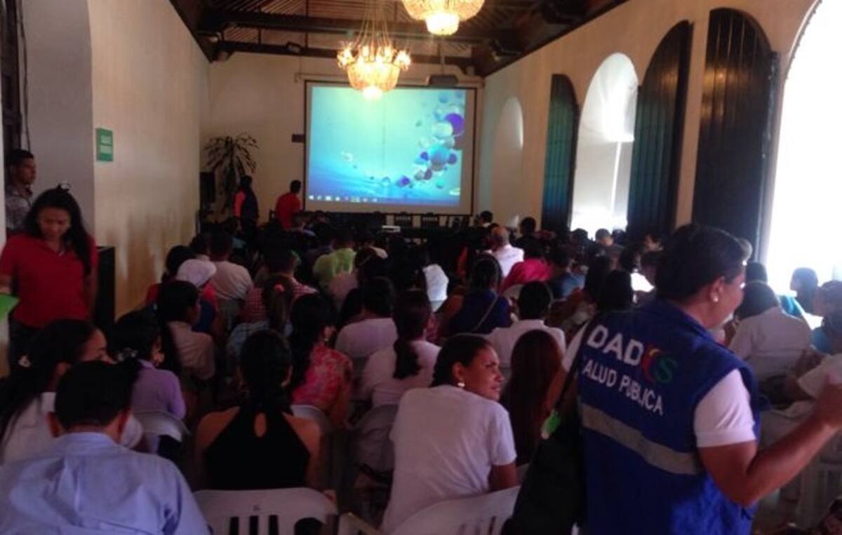 Charla con representante de entidades de salud de Cartagena EL UNIVERSAL