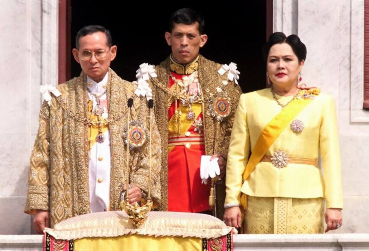Bhumibol Adulyadej (izquierda), rey fallecido de Tailandia. ARCHIVO AFP