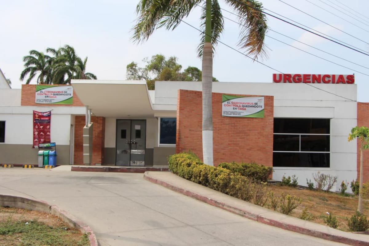 Trabajadores por cooperativa del Hospital de Corozal se declaran en paro