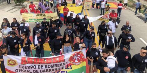 Unos 30.000 trabajadores marcharon en Barranquilla