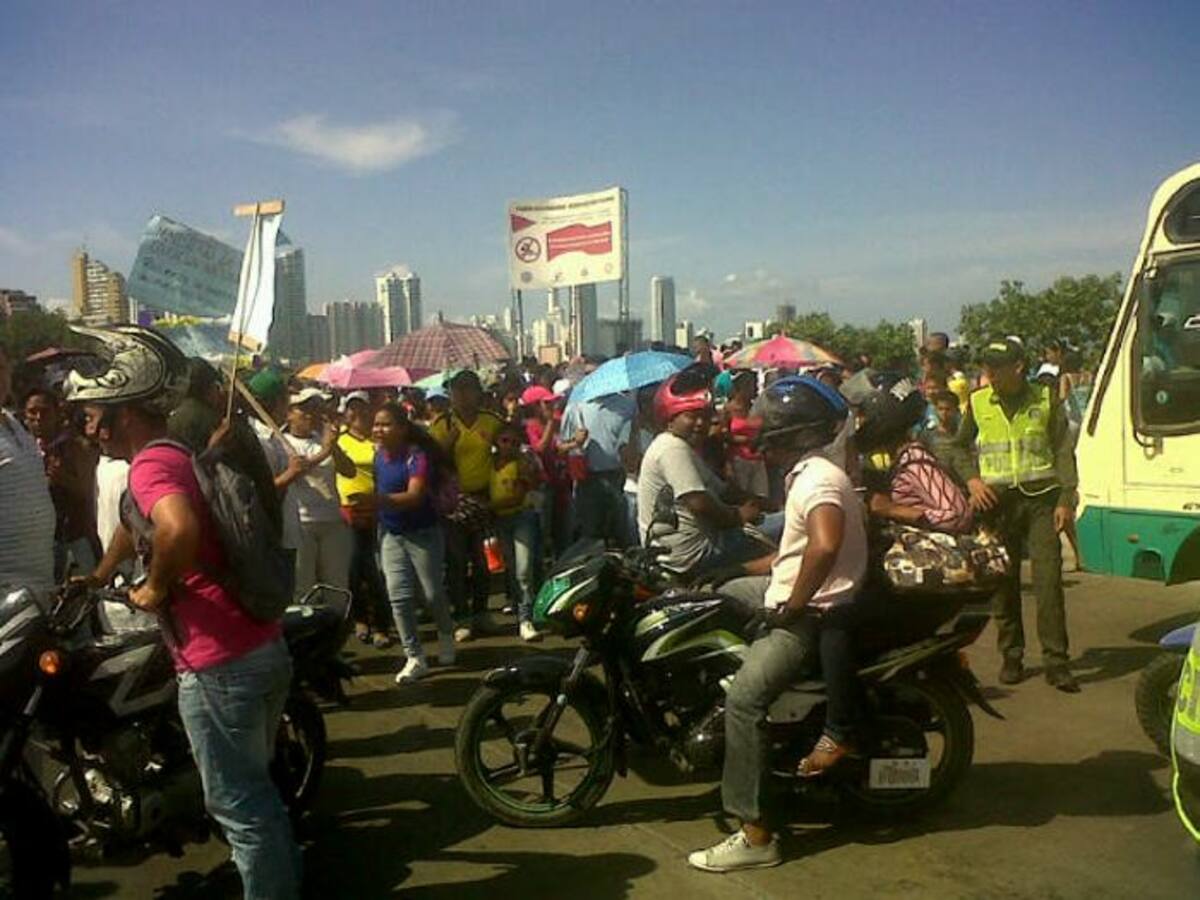Los manifestantes esperan que se le de celeridad al proceso de aprobación del Plan Becario. CORTESÍA