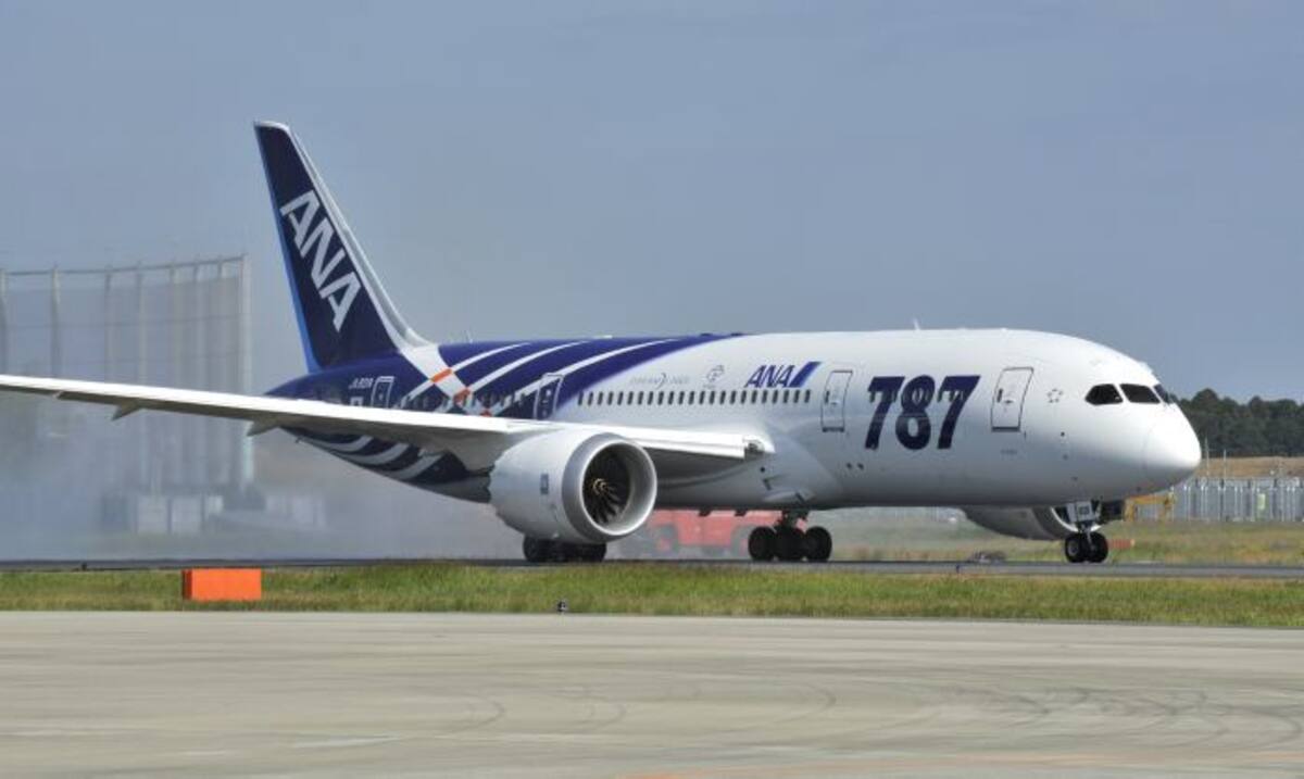 Los vuelos de aviones Boeing 787 fueron cancelados en todo el mundo el 16 de enero tras una serie de problemas de recalentamiento de su sistema de baterías. AFP KAZUHIRO NOGI