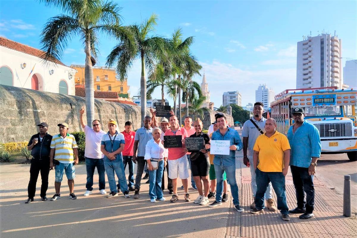 Plantón en el Centro: “Se nos metieron más de 50 chivas de otras ciudades”