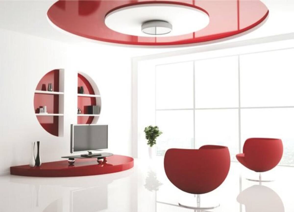 Aunque el rojo aporta energía y además es chic, demasiado puede resultar “asfixiante”. Por eso debe usarlo con moderación, mezclándolo con tonalidades muy claras, y solo en una pared o como acento en muebles y accesorios.