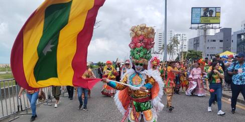 Fotos: los disfraces más llamativos del Bando de las Fiestas de Independencia