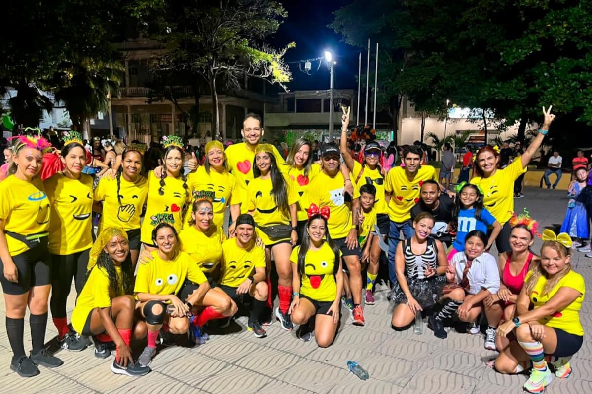 ¡Buena esa!: Se disfrazaron para salir a correr 4 kilómetros en Cartagena