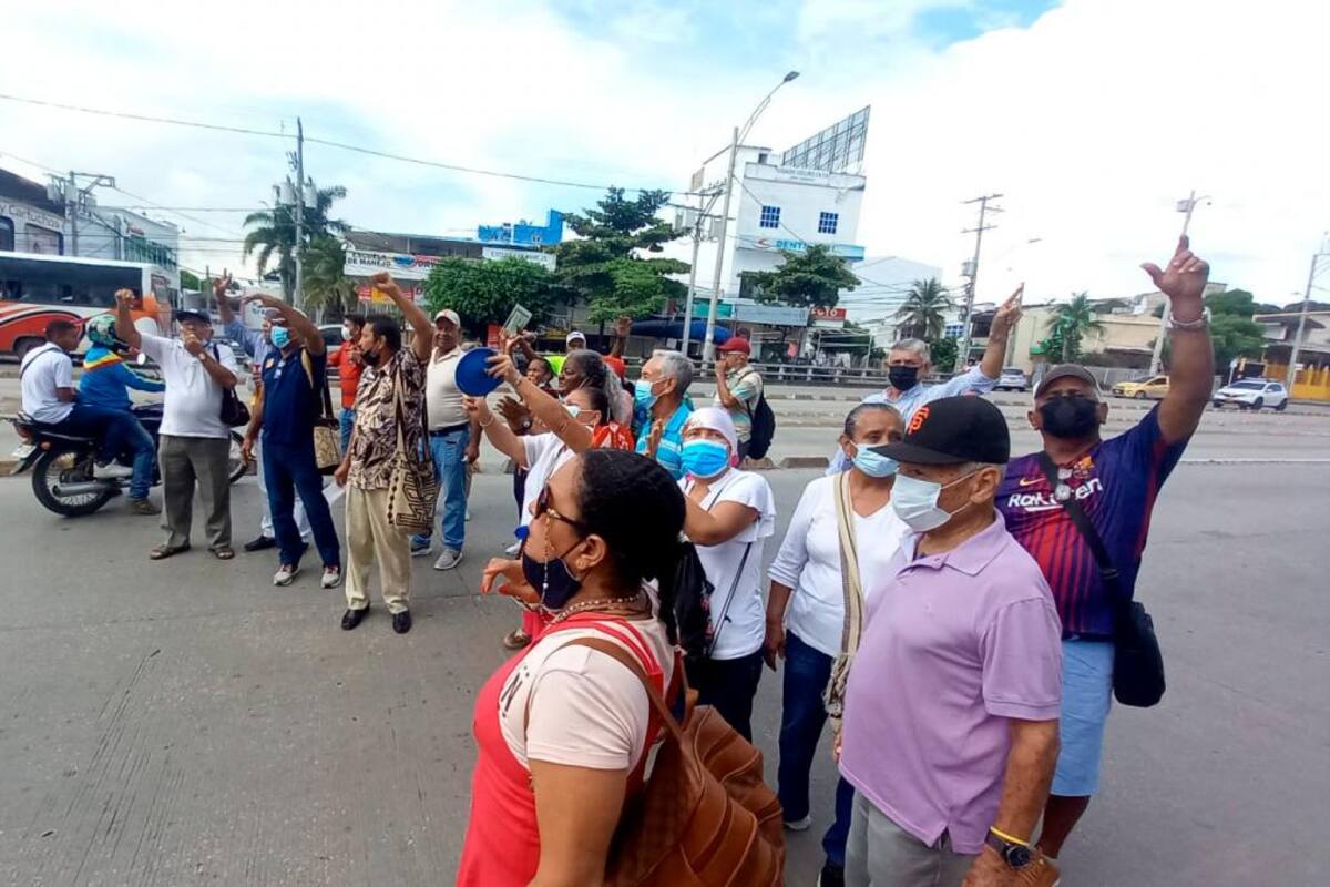 Bloqueo en la Pedro de Heredia por “incumplimientos en la salud”