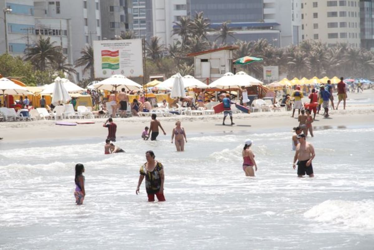 La señalización marítima de playas se implementará inicialmente en Bocagrande y El Laguito, y hace parte de la primera etapa del proyecto de reglamentación. Aroldo Mestre-El Universal
