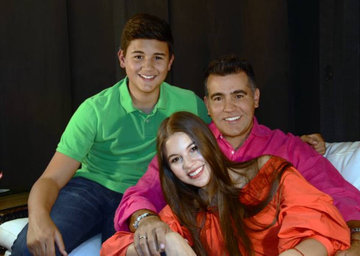 Carlos Calero cree que sus hijos son una combinación perfecta de personalidades y físico entre él y su esposa Paulina. FOTOGRAFÍA: SANDRA PINO BACCA/ AGRADECIMIENTOS A @CASTINGMODELSANDTALENT
