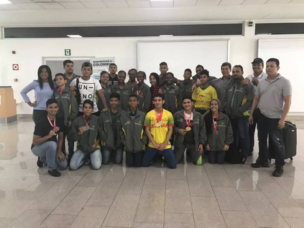 Grupo de karatacas de Bolívar que se destacaron en el Nacional de Karate do en Cali. Cortesía