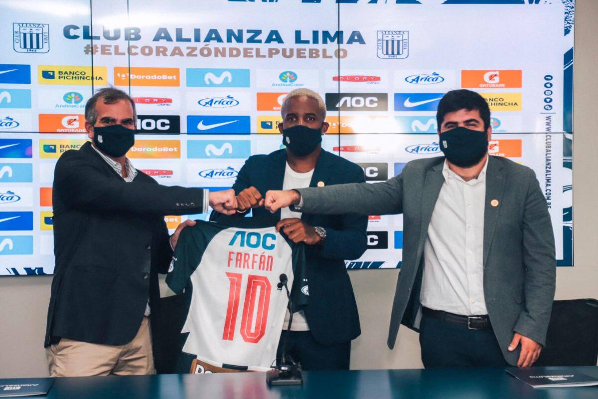 Jefferson Farfán ya entrena con Alianza Lima