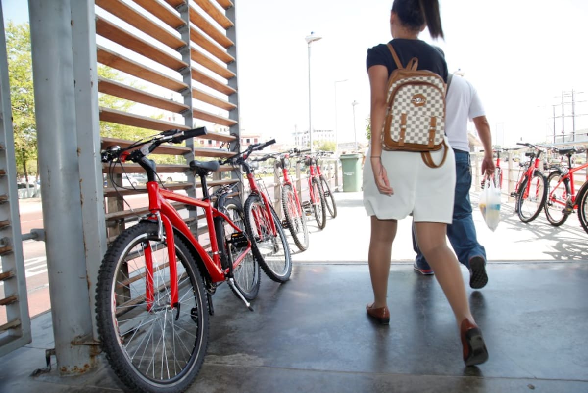 100 bicicletas estarán disponibles para que los usuarios de Transcaribe las usen en calidad de préstamo. Aroldo Mestre - El Universal