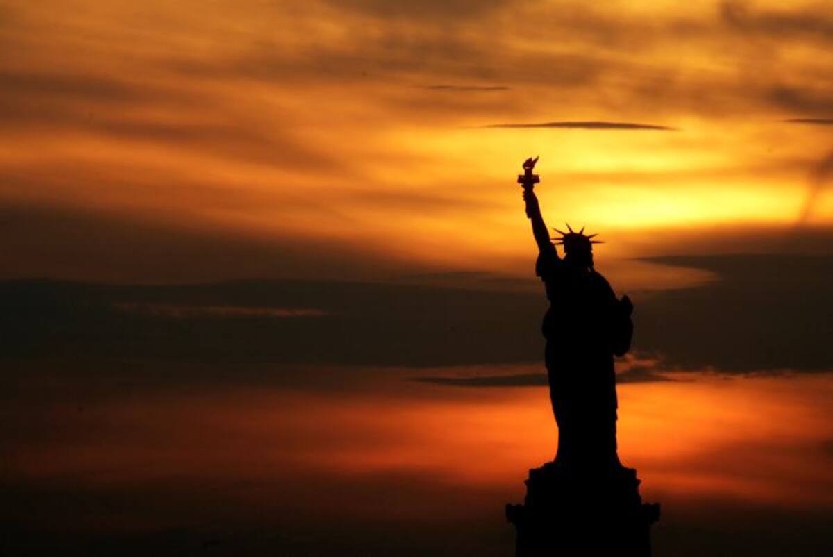 La Estatua de la Libertad, fue cerrada al público desde el Huracán Sandy y ahora está prevista la reapertura de visitas el 4 de Julio, cuando “Statue Cruises” reanude salidas a Liberty Island en Lower Manhattan. AP Seth Wenig