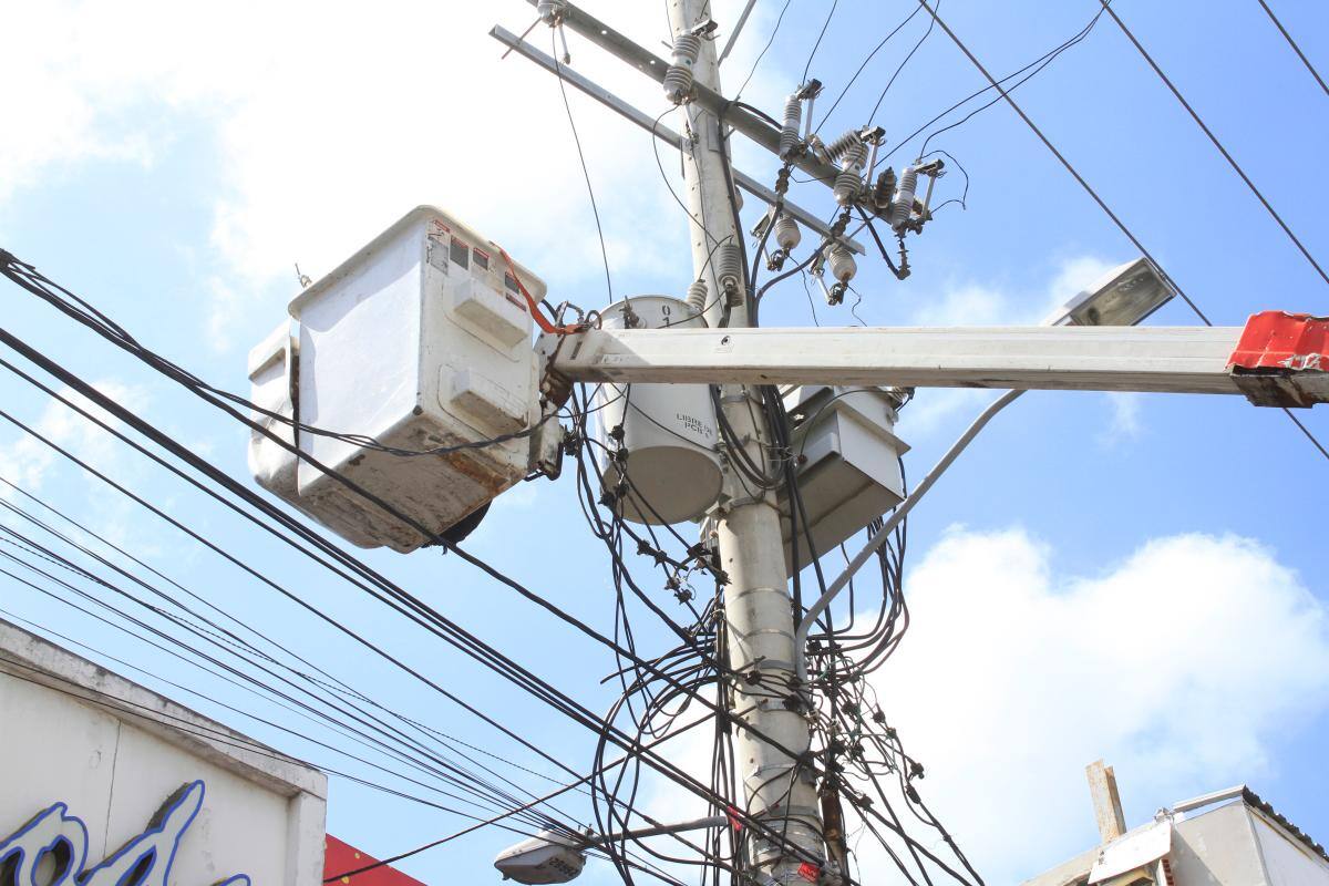 Sin luz se encuentran varios barrios de Cartagena tras el aguacero de ayer
