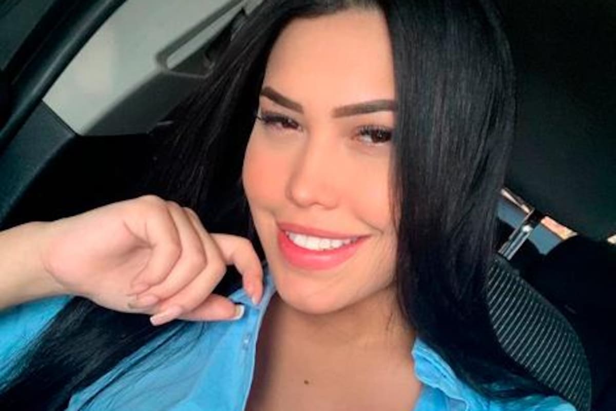 Ana del Castillo habla del video donde se besa con otra mujer