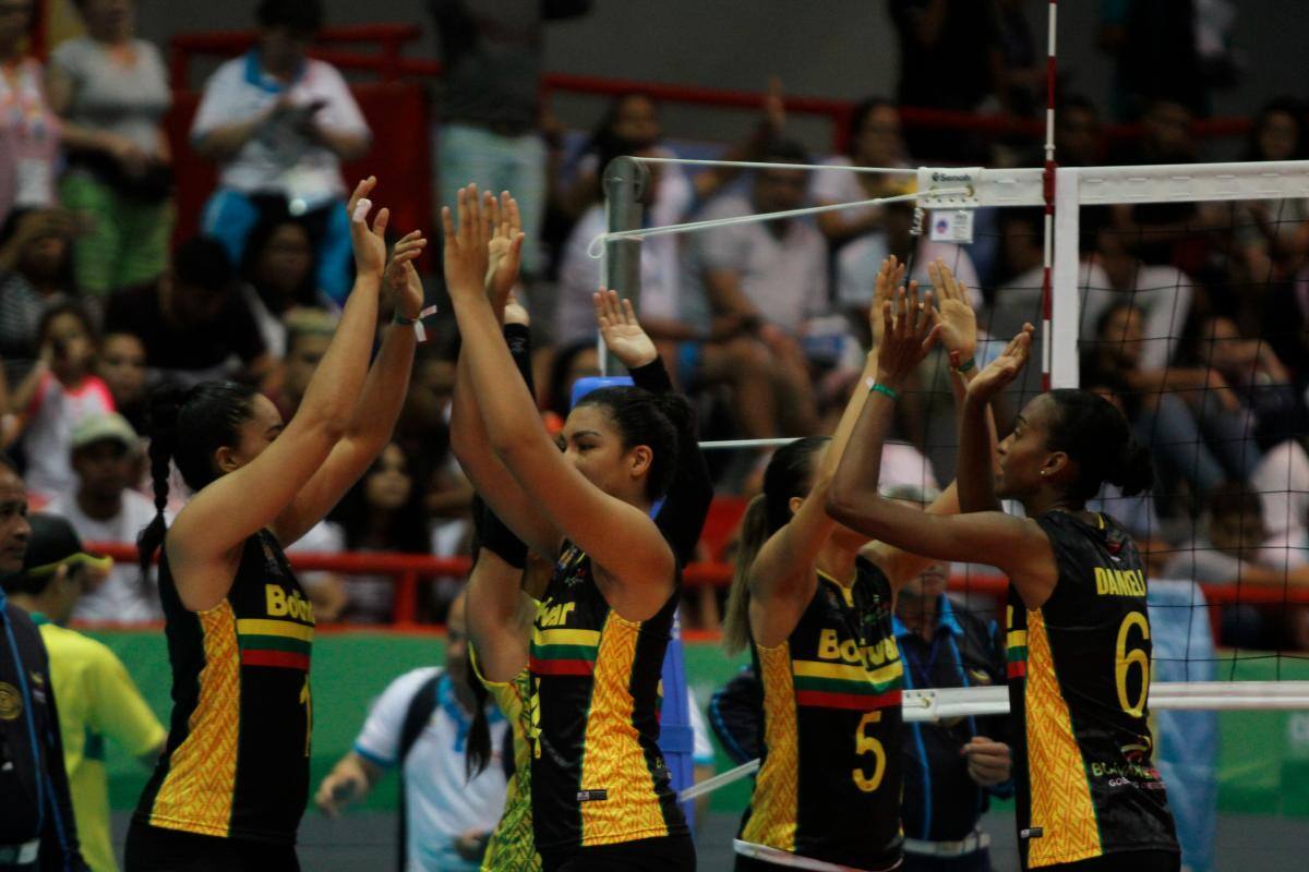 Increíble: voleibol de Bolívar, el mejor del país, afuera de la Superliga