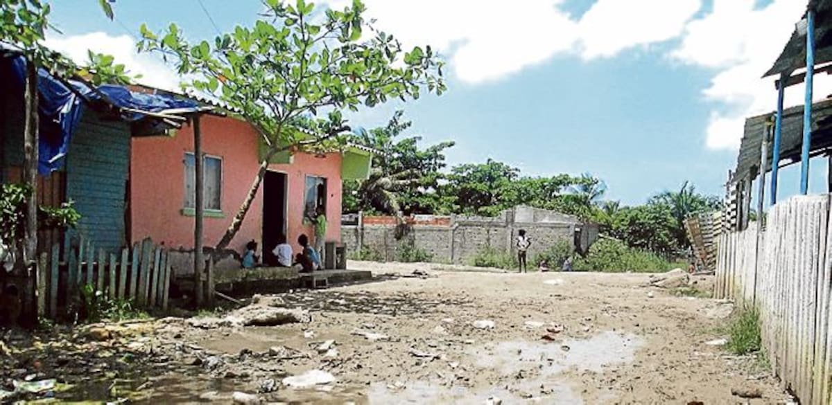 La Calle del Almendro permanece inundada de aguas servidas, por la falta de un alcantarillado eficiente. RUBÉN DARÍO ÁLVAREZ - EL UNIVERSAL