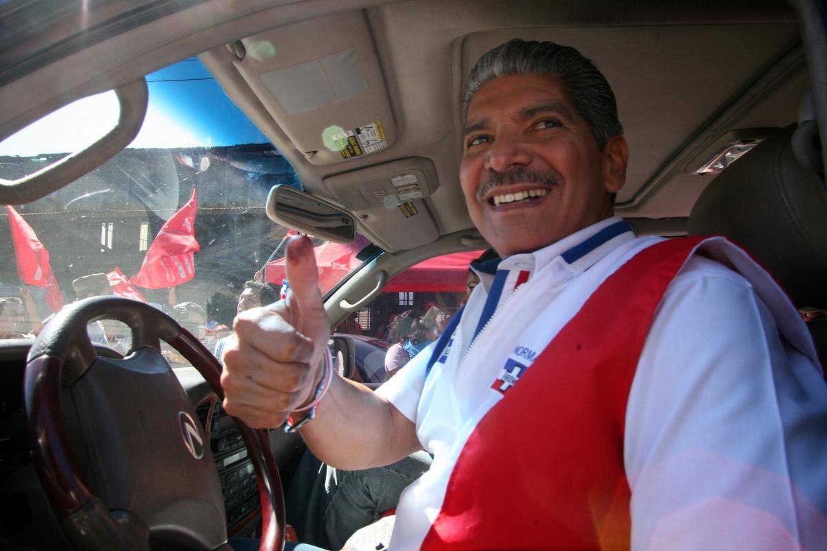 13 años de prisión a excandidato salvadoreño por negociar con pandillas